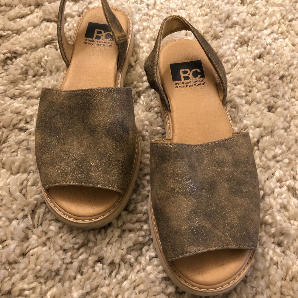 Metallic gold peep toe espadrilles; Size 7
